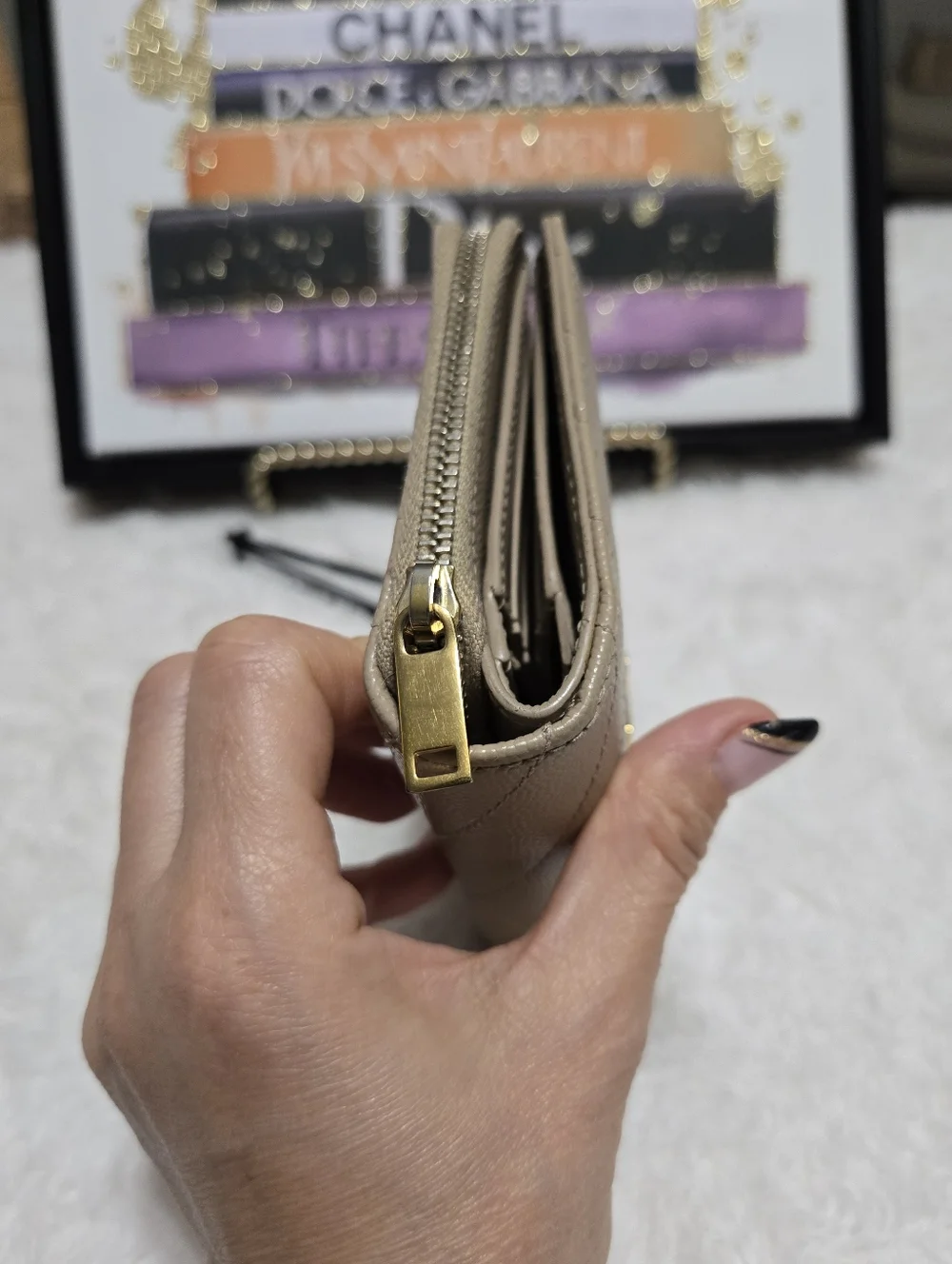 Saint Laurent CASSANDRE MATELASSÉ compact wallet grain de poudre leather - Picture 4 of 10